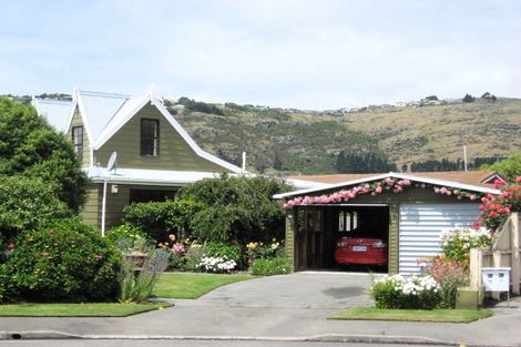 Photo of property in 11 Warner Place, Heathcote Valley, Christchurch, 8022