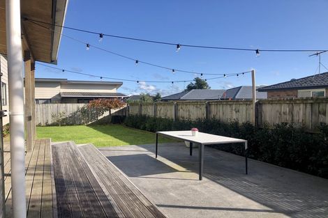 Photo of property in 10 Umu Place, Mangere, Auckland, 2022