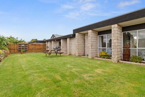 Photo of property in 2 Fencourt Crescent, Katikati, 3129