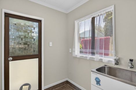 Photo of property in 2/5a Tahurangi Place, Spotswood, New Plymouth, 4310