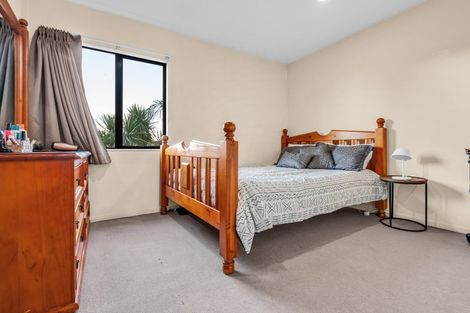 Photo of property in 45 Chieftain Rise, Goodwood Heights, Auckland, 2105