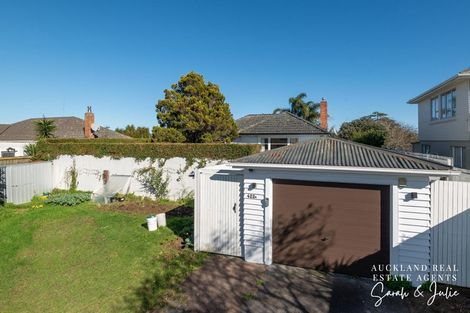 Photo of property in 422a Old Te Atatu Road, Te Atatu Peninsula, Auckland, 0610