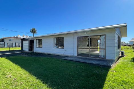 Photo of property in 2 Clean Street, Te Kopuru, 0391