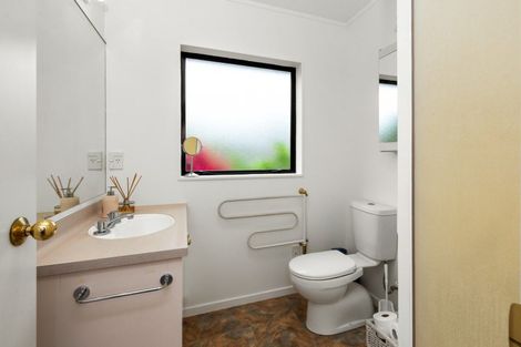 Photo of property in 6 Kingsgate Avenue, Havelock North, 4130