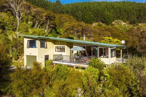 Photo of property in 461 Kenepuru Road, Moetapu Bay, Picton, 7282