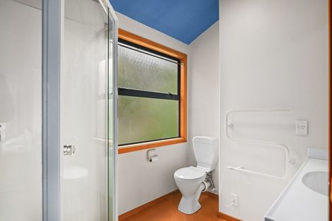 Photo of property in 37 Cornwall Road, Lyttelton, 8082