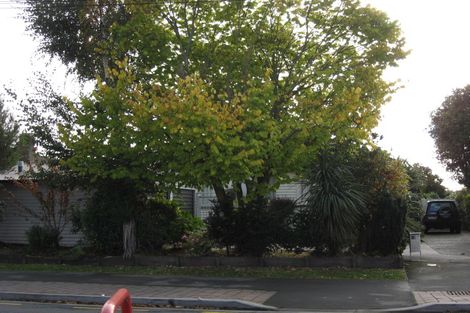 Photo of property in 10 Sawyers Arms Road, Northcote, Christchurch, 8052