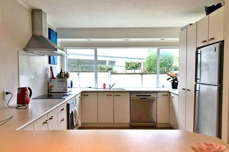 Photo of property in 58 Wairere Road, The Gardens, Auckland, 2105