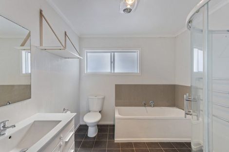 Photo of property in 43 Belair Avenue, Blagdon, New Plymouth, 4310