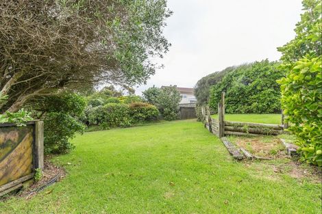 Photo of property in 63 Kahukura Avenue, Waitarere Beach, Levin, 5510