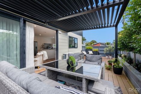 Photo of property in 1/51 Kings Crescent, Hutt Central, Lower Hutt, 5010