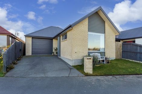 Photo of property in 9 Tangy Loch Lane, Broomfield, Christchurch, 8042