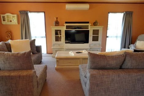 Photo of property in 816 Cove Road, Waipu, 0582