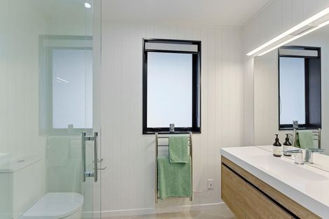 Photo of property in 5 Bressay Way, Waikanae, 5036