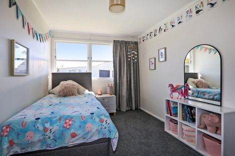 Photo of property in 6 Porritt Place, Tamatea, Napier, 4112