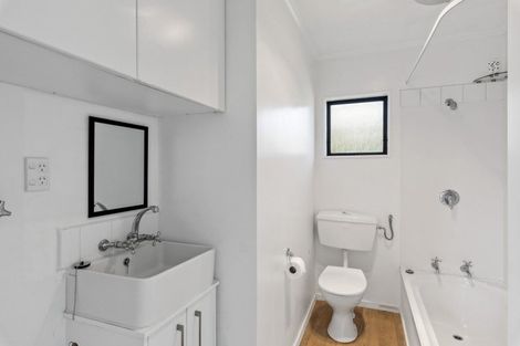 Photo of property in 22 Atarau Grove, Paraparaumu, 5032