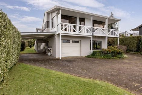 Photo of property in 103 Harbour View Road, Omokoroa, 3114