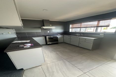 Photo of property in 4/13 Seabrook Avenue, New Lynn, Auckland, 0600