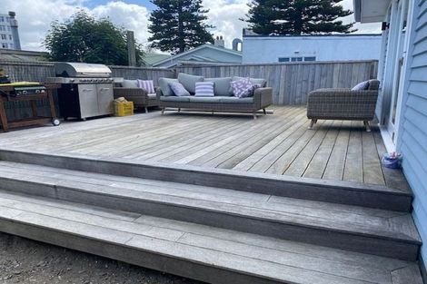 Photo of property in 152 Muritai Road, Eastbourne, Lower Hutt, 5013