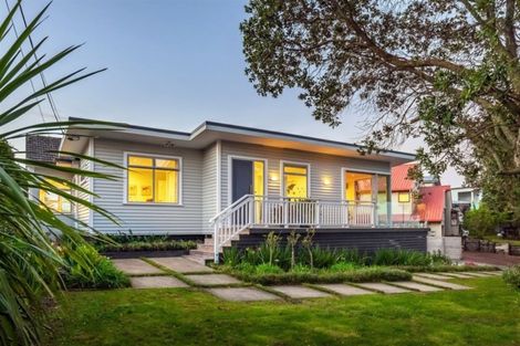 Photo of property in 12 Monarch Avenue, Hillcrest, Auckland, 0627