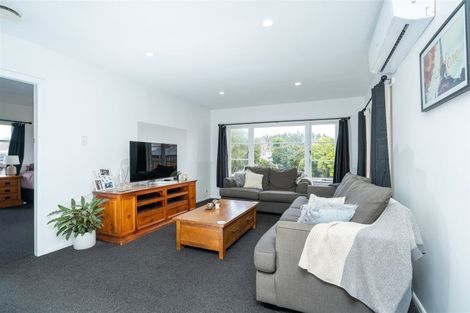 Photo of property in 79 Montgomery Crescent, Bader, Hamilton, 3206