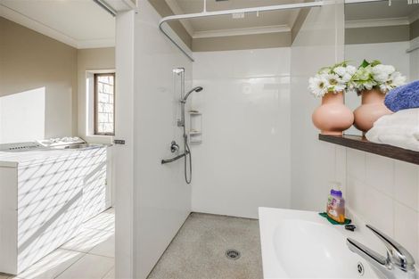 Photo of property in 54 Baverstock Road, Flat Bush, Auckland, 2016