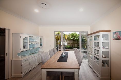 Photo of property in 10a Chippenham Grove, Churton Park, Wellington, 6037