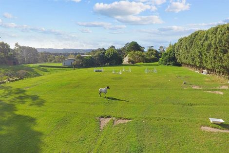 Photo of property in 370 Taupaki Road, Taupaki, Henderson, 0782