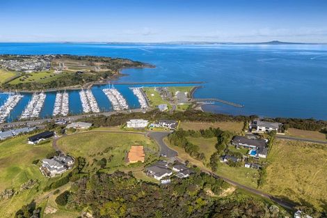 Photo of property in 51 Balboa Drive, Matakatia, Whangaparaoa, 0930