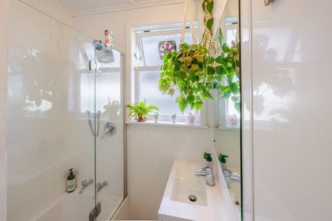 Photo of property in 18 Kelvin Road, Maraenui, Napier, 4110