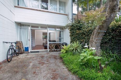Photo of property in 2/55a Hepburn Street, Freemans Bay, Auckland, 1011
