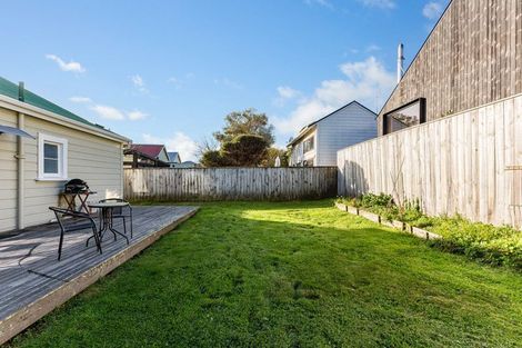 Photo of property in 15 Porritt Avenue, Mount Victoria, Wellington, 6011