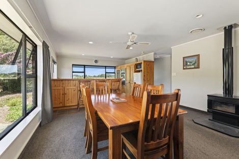 Photo of property in 168 Parewanui Road, Bulls, 4894