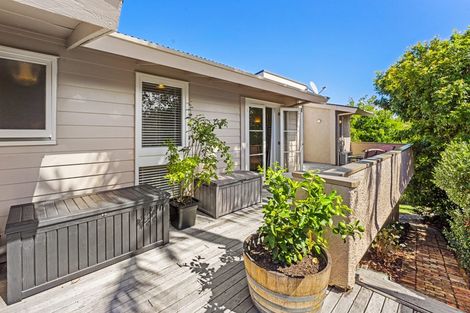 Photo of property in 1/529 Beach Road, Murrays Bay, Auckland, 0630