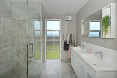 Photo of property in 67 Stace Hopper Drive, One Tree Point, 0118