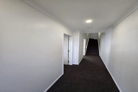 Photo of property in 2/16 Russell Road, Manurewa, Auckland, 2102