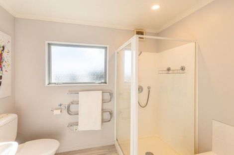 Photo of property in 3 Paremata Drive, Paremata, Porirua, 5024