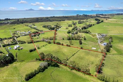 Photo of property in 88 Uretiti Road, Waipu, 0582