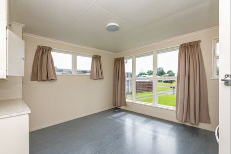 Photo of property in 4 Clutha Place, Westbrook, Palmerston North, 4412