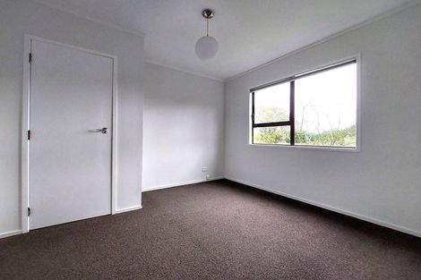 Photo of property in 19 Coroglen Avenue, Birkenhead, Auckland, 0626