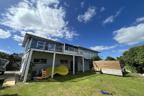 Photo of property in 5 Thurso Grove, Papakowhai, Porirua, 5024
