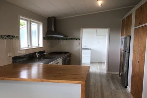 Photo of property in 24 Sequoia Place, Sunnynook, Auckland, 0620