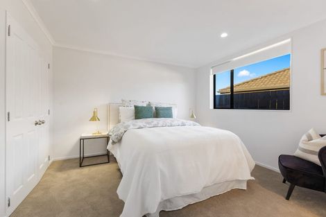 Photo of property in 185 Keri Vista Rise, Papakura, 2110