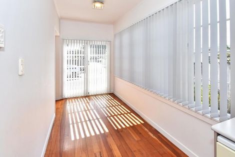 Photo of property in 47a Great South Road, Papakura, 2110