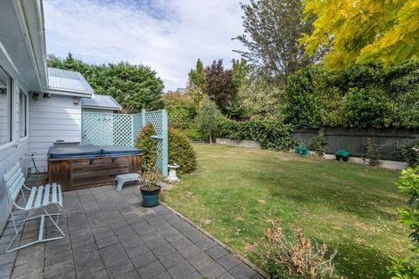 Photo of property in 35 Beech Street, Wanaka, 9305
