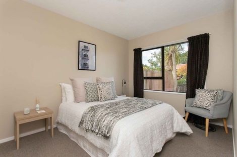 Photo of property in 2/109a Queenspark Drive, Parklands, Christchurch, 8083