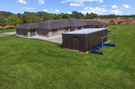 Photo of property in 9 Fitzgerald Road, Drury, 2113