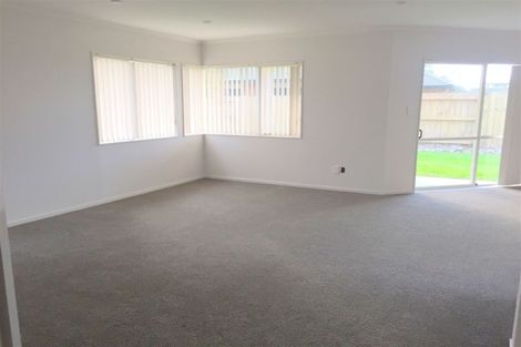 Photo of property in 321 Gravatt Road, Papamoa Beach, Papamoa, 3118