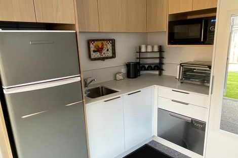 Photo of property in 1/56 Kiwi Esplanade, Mangere Bridge, Auckland, 2022