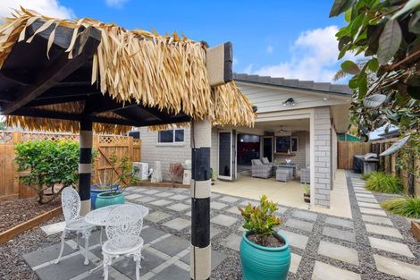 Photo of property in 6 Excelsa Place, Papamoa Beach, Papamoa, 3118